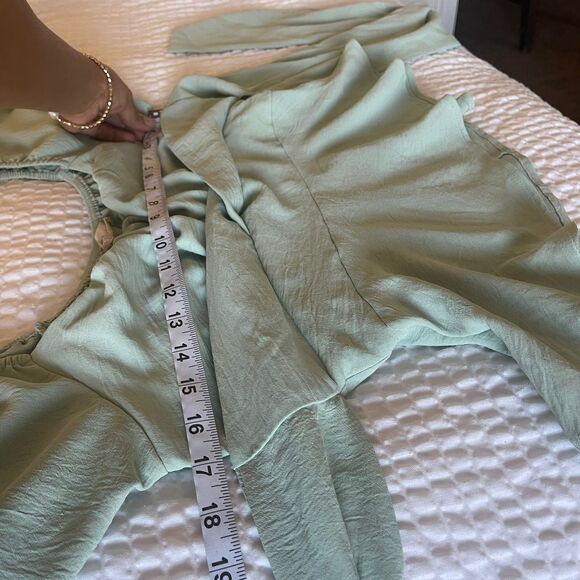 Altar'd State Women’s Boho Green Peplum Blouse Pastel Summer Tie Back Top  S - Picture 7 of 8
